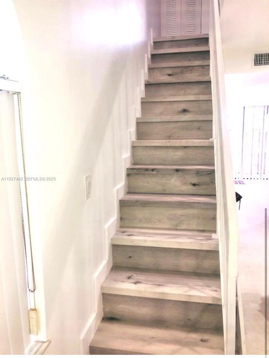 В аренду: $3,200 (2 спален, 1 ванн, 814 Квадратных фут)