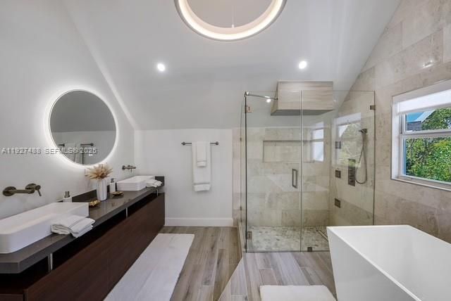 En Venta: $875,000 (4 camas, 3 baños, 1461 Pies cuadrados)