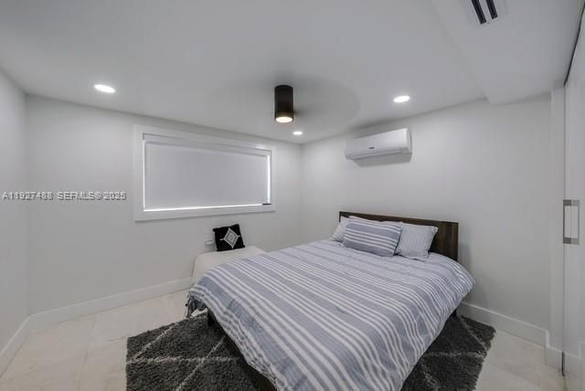 En Venta: $875,000 (4 camas, 3 baños, 1461 Pies cuadrados)