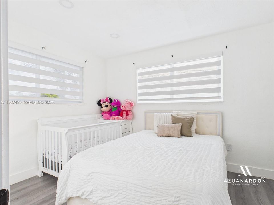 En Venta: $599,000 (4 camas, 3 baños, 1112 Pies cuadrados)