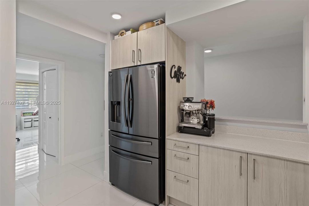 For Sale: $410,000 (3 beds, 2 baths, 1525 Square Feet)