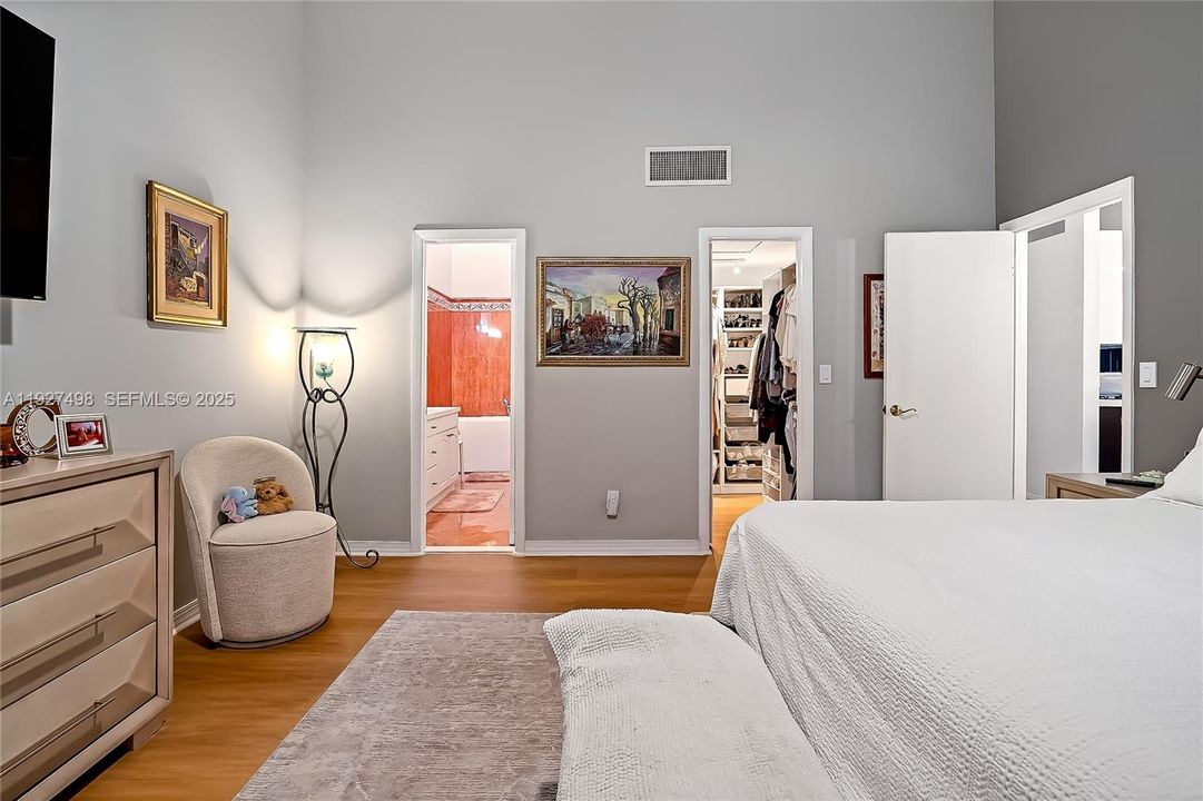 待售: $729,000 (2 贝兹, 2 浴室, 1680 平方英尺)