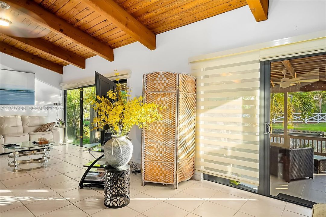 待售: $729,000 (2 贝兹, 2 浴室, 1680 平方英尺)