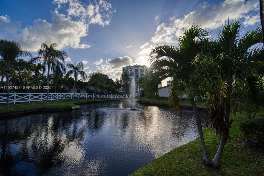 待售: $729,000 (2 贝兹, 2 浴室, 1680 平方英尺)