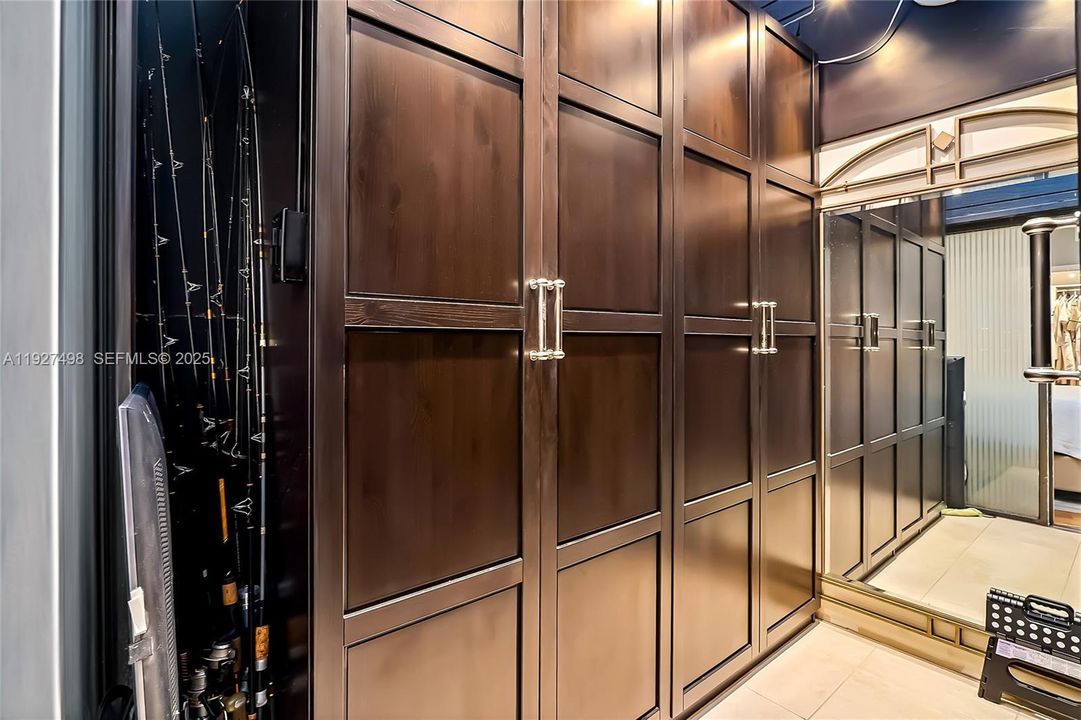 待售: $729,000 (2 贝兹, 2 浴室, 1680 平方英尺)