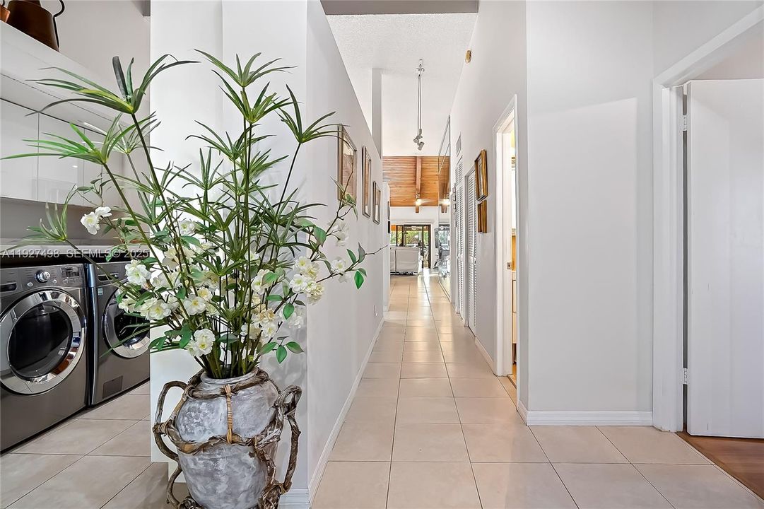 待售: $729,000 (2 贝兹, 2 浴室, 1680 平方英尺)