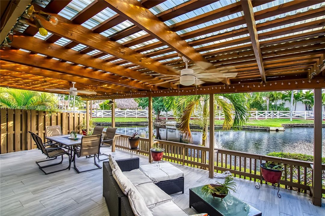 待售: $729,000 (2 贝兹, 2 浴室, 1680 平方英尺)