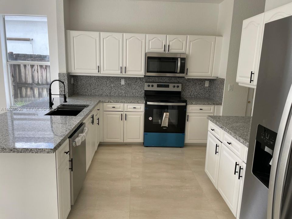 For Rent: $4,200 (4 beds, 3 baths, 2450 Square Feet)