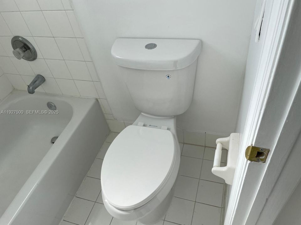 For Rent: $4,200 (4 beds, 3 baths, 2450 Square Feet)