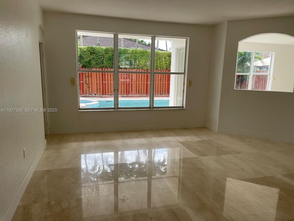 For Rent: $4,200 (4 beds, 3 baths, 2450 Square Feet)