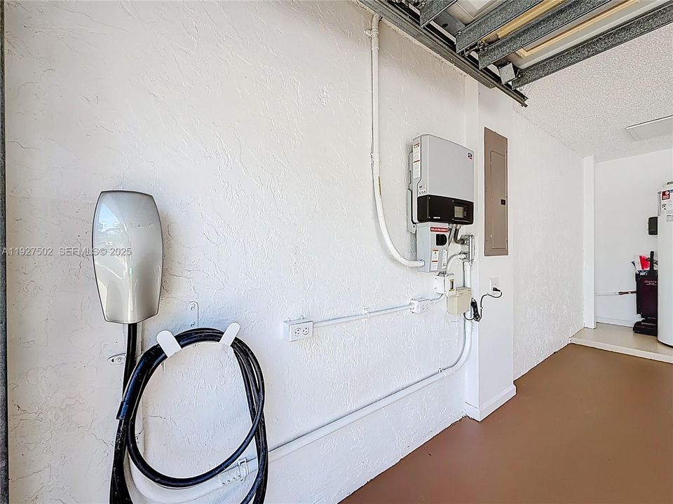 На продажу: $480,000 (3 спален, 2 ванн, 1329 Квадратных фут)