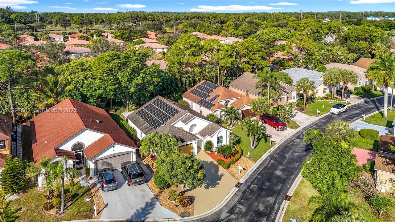 На продажу: $480,000 (3 спален, 2 ванн, 1329 Квадратных фут)