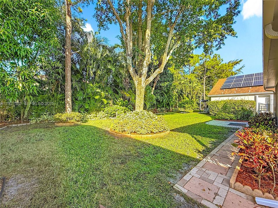 На продажу: $480,000 (3 спален, 2 ванн, 1329 Квадратных фут)