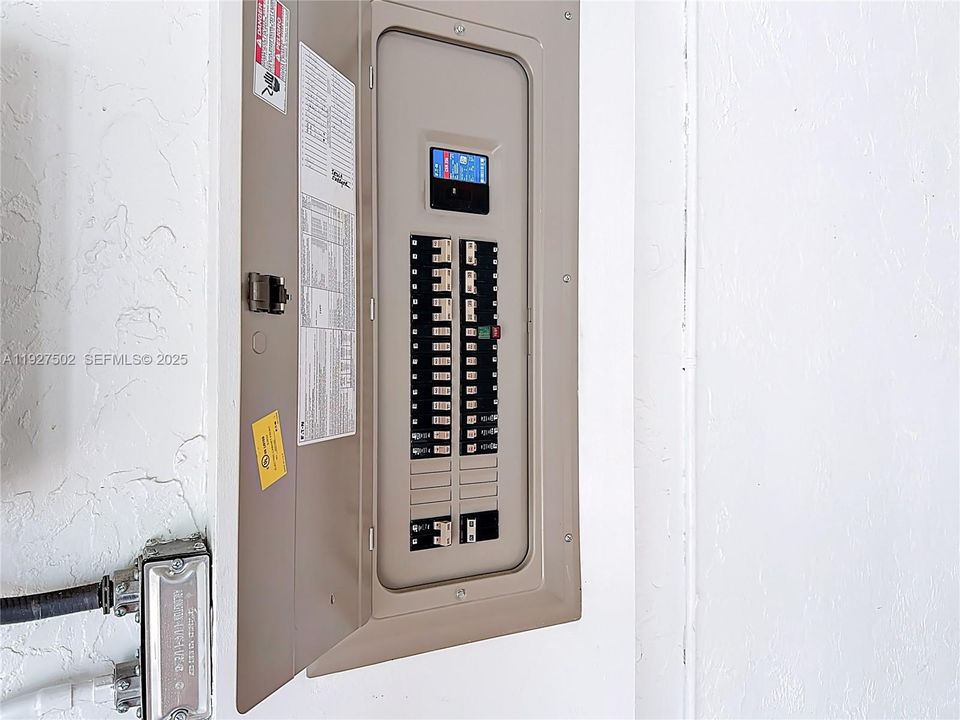 На продажу: $480,000 (3 спален, 2 ванн, 1329 Квадратных фут)