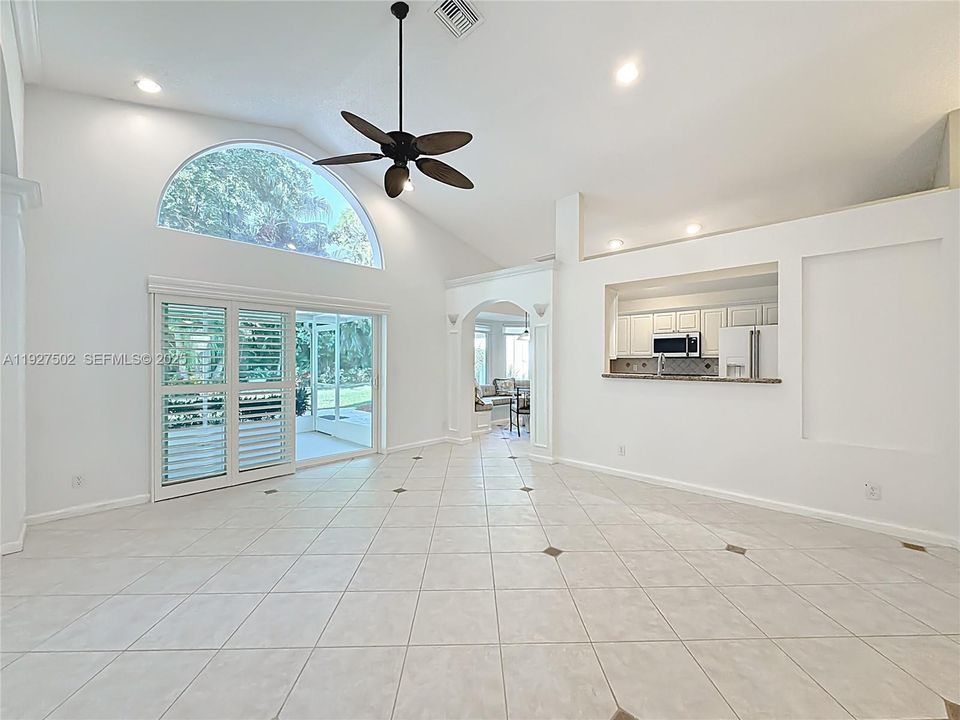 На продажу: $480,000 (3 спален, 2 ванн, 1329 Квадратных фут)