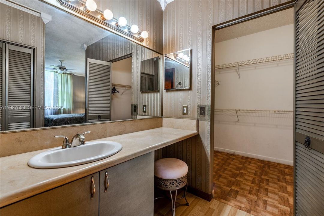 В аренду: $2,800 (2 спален, 2 ванн, 1100 Квадратных фут)