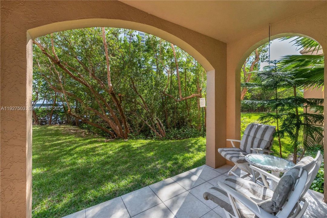 В аренду: $2,800 (2 спален, 2 ванн, 1100 Квадратных фут)