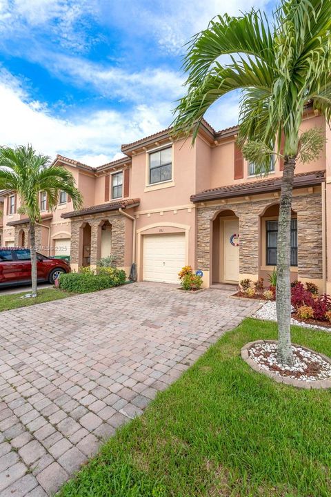 En Venta: $520,000 (3 camas, 2 baños, 1666 Pies cuadrados)