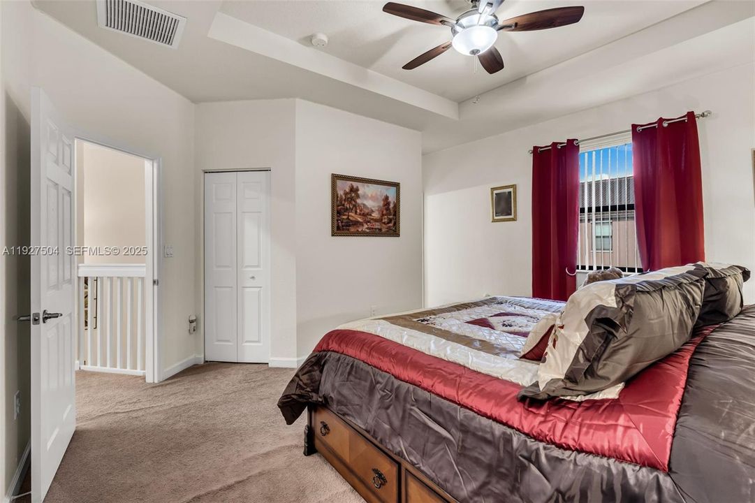 En Venta: $520,000 (3 camas, 2 baños, 1666 Pies cuadrados)