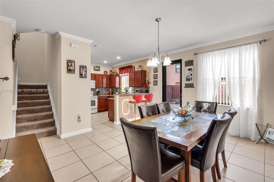 En Venta: $520,000 (3 camas, 2 baños, 1666 Pies cuadrados)