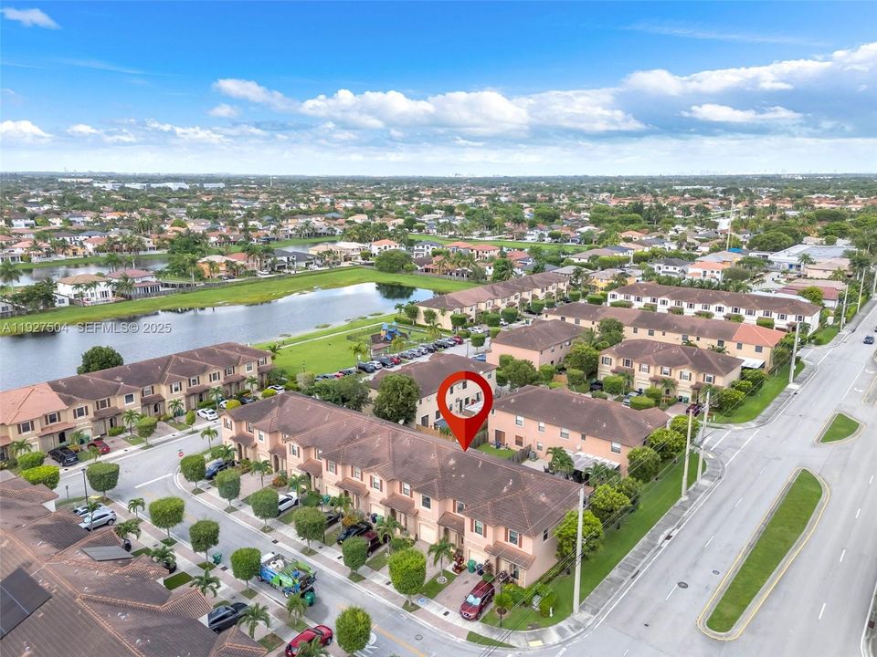 En Venta: $520,000 (3 camas, 2 baños, 1666 Pies cuadrados)