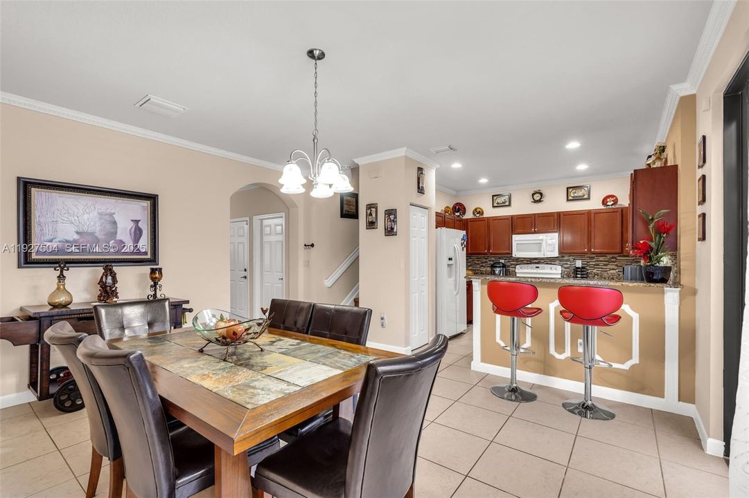 En Venta: $520,000 (3 camas, 2 baños, 1666 Pies cuadrados)