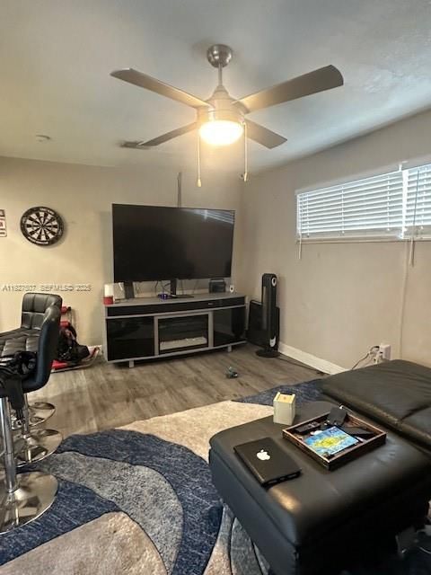 На продажу: $649,000 (4 спален, 3 ванн, 1544 Квадратных фут)