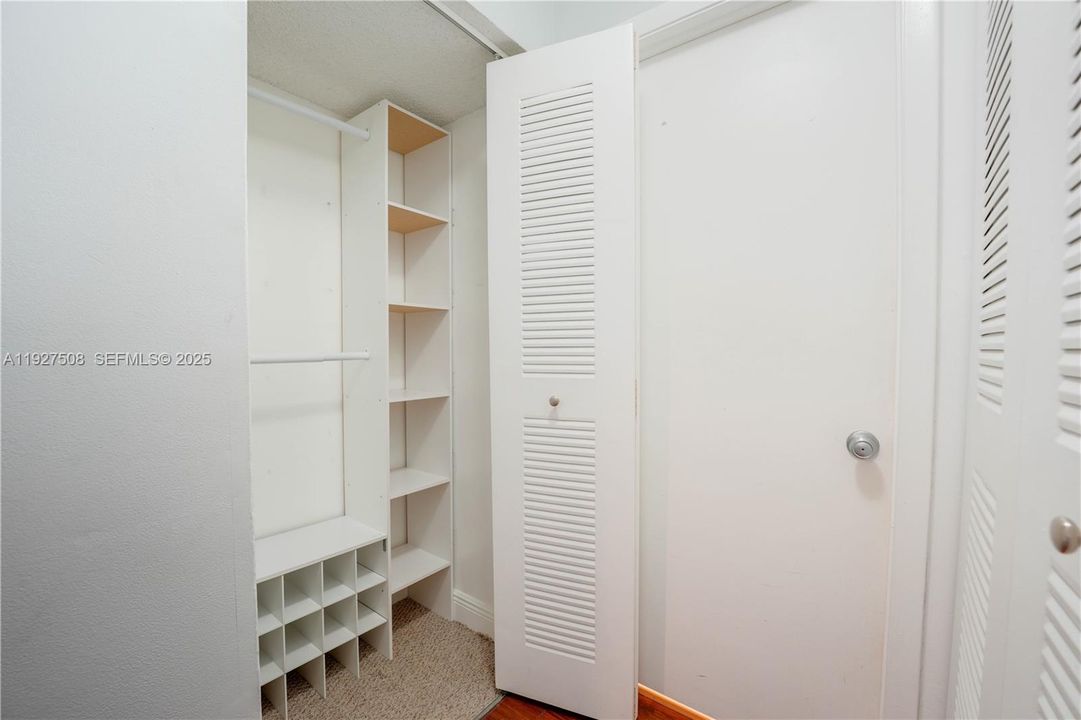 出租: $1,700 (1 贝兹, 1 浴室, 615 平方英尺)