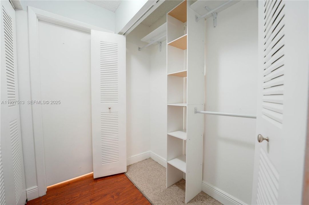 For Sale: $164,900 (1 beds, 1 baths, 615 Square Feet)