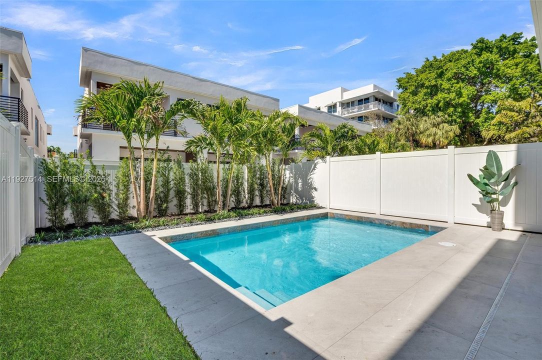 For Sale: $1,495,000 (3 beds, 3 baths, 0 Square Feet)