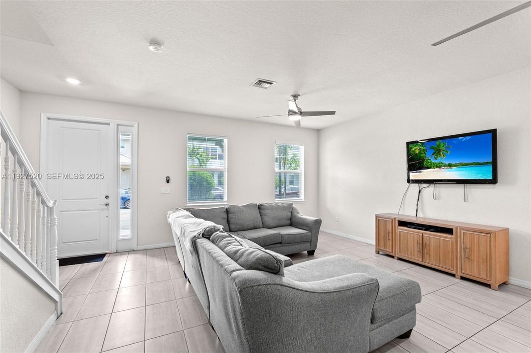 En Renta: $3,500 (3 camas, 2 baños, 1421 Pies cuadrados)