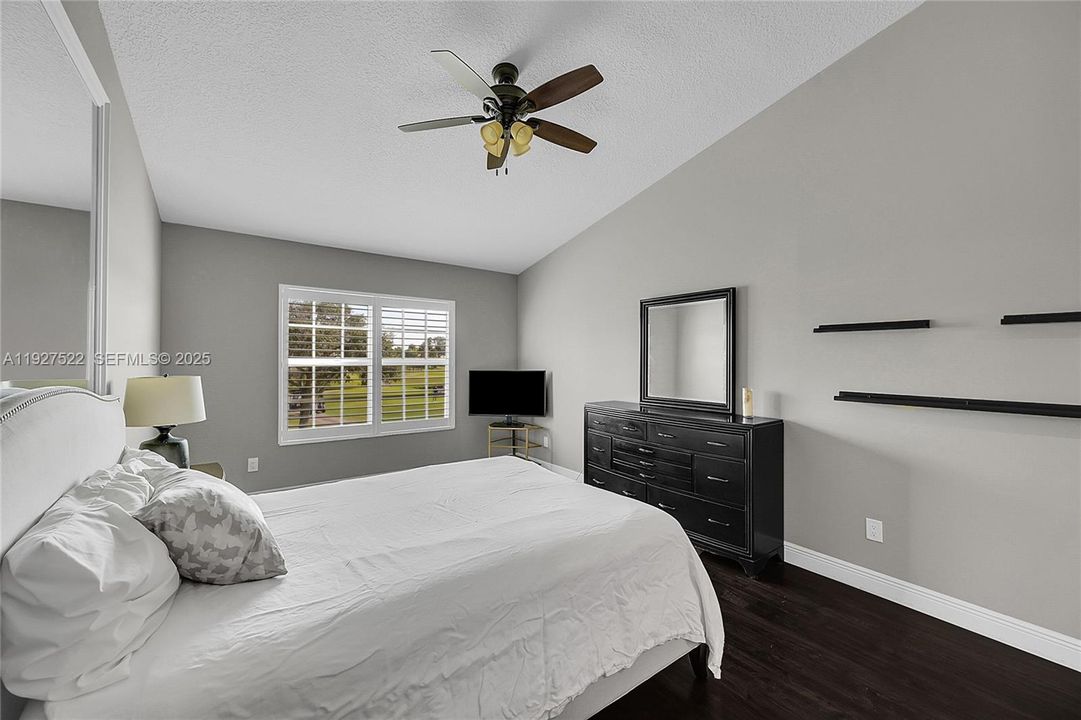 На продажу: $465,000 (3 спален, 2 ванн, 1639 Квадратных фут)