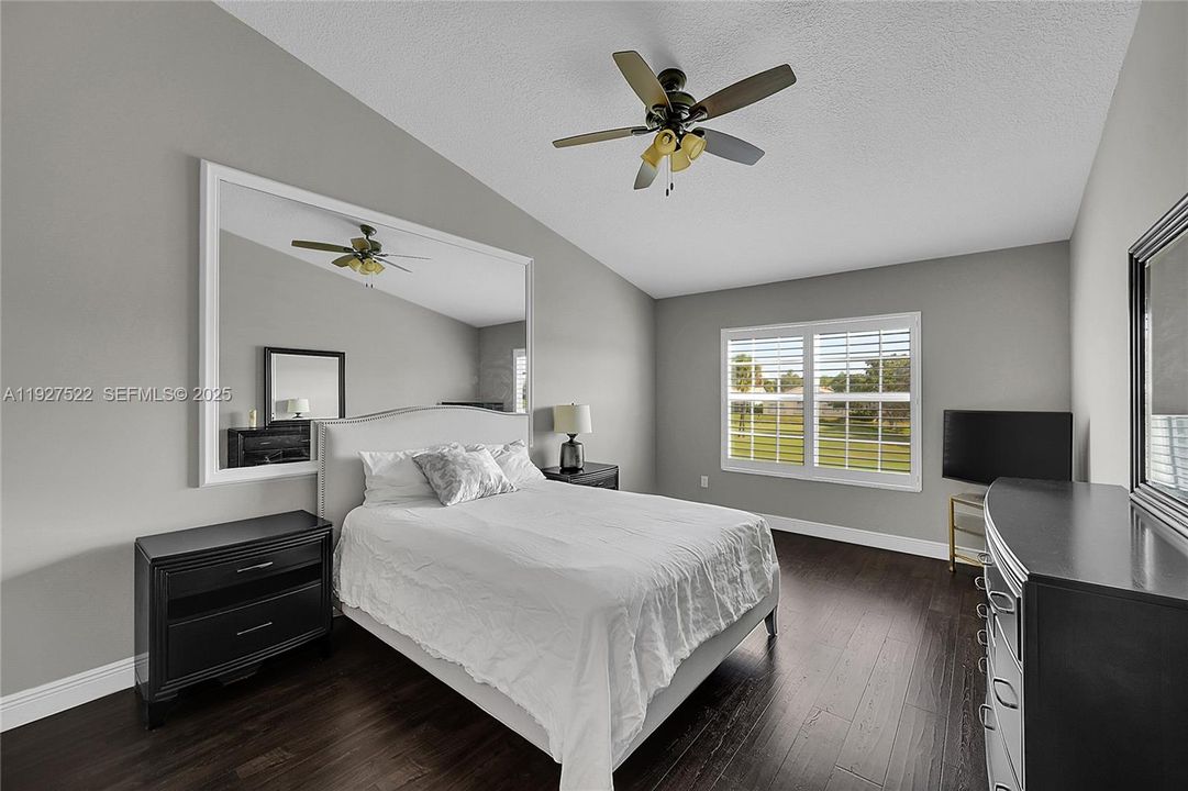 На продажу: $465,000 (3 спален, 2 ванн, 1639 Квадратных фут)