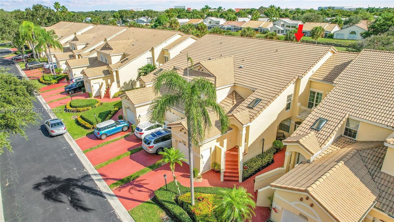 На продажу: $465,000 (3 спален, 2 ванн, 1639 Квадратных фут)