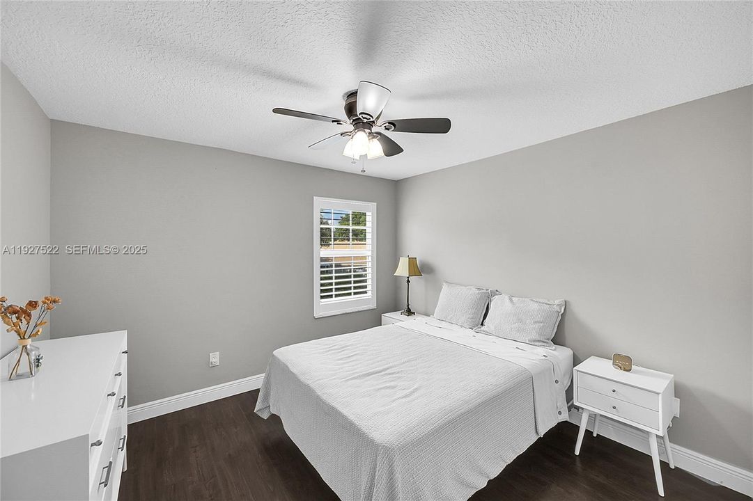 На продажу: $465,000 (3 спален, 2 ванн, 1639 Квадратных фут)