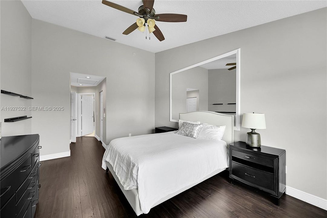 На продажу: $465,000 (3 спален, 2 ванн, 1639 Квадратных фут)