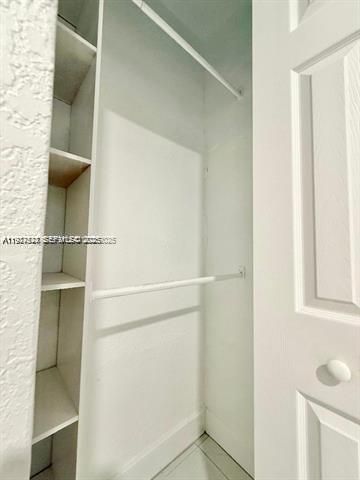 В аренду: $2,650 (2 спален, 1 ванн, 2320 Квадратных фут)