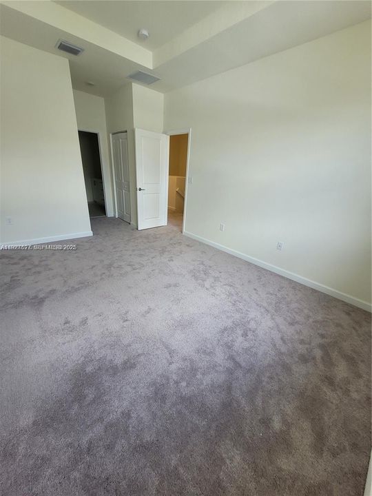 待售: $579,000 (4 贝兹, 2 浴室, 1914 平方英尺)