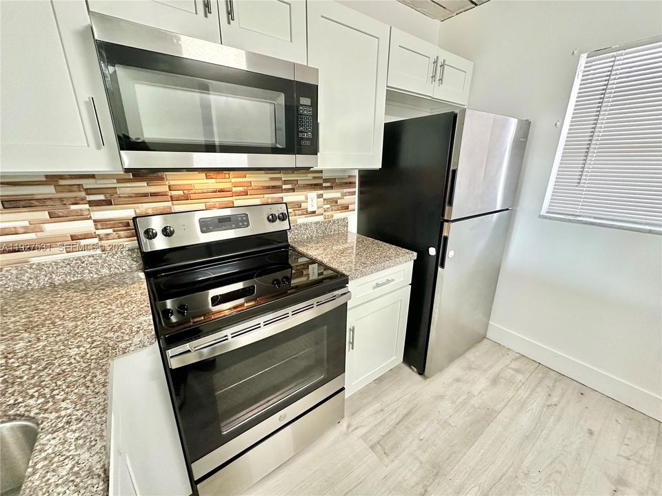 В аренду: $1,950 (2 спален, 2 ванн, 800 Квадратных фут)