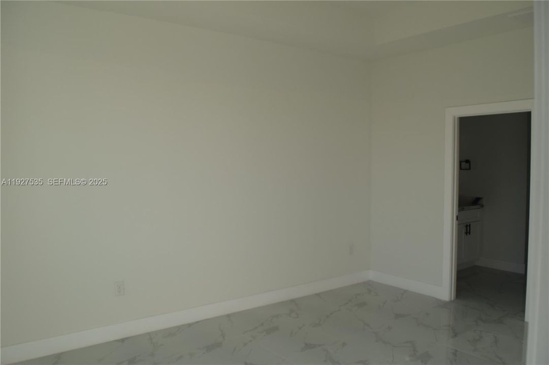 En Venta: $345,000 (3 camas, 2 baños, 0 Pies cuadrados)