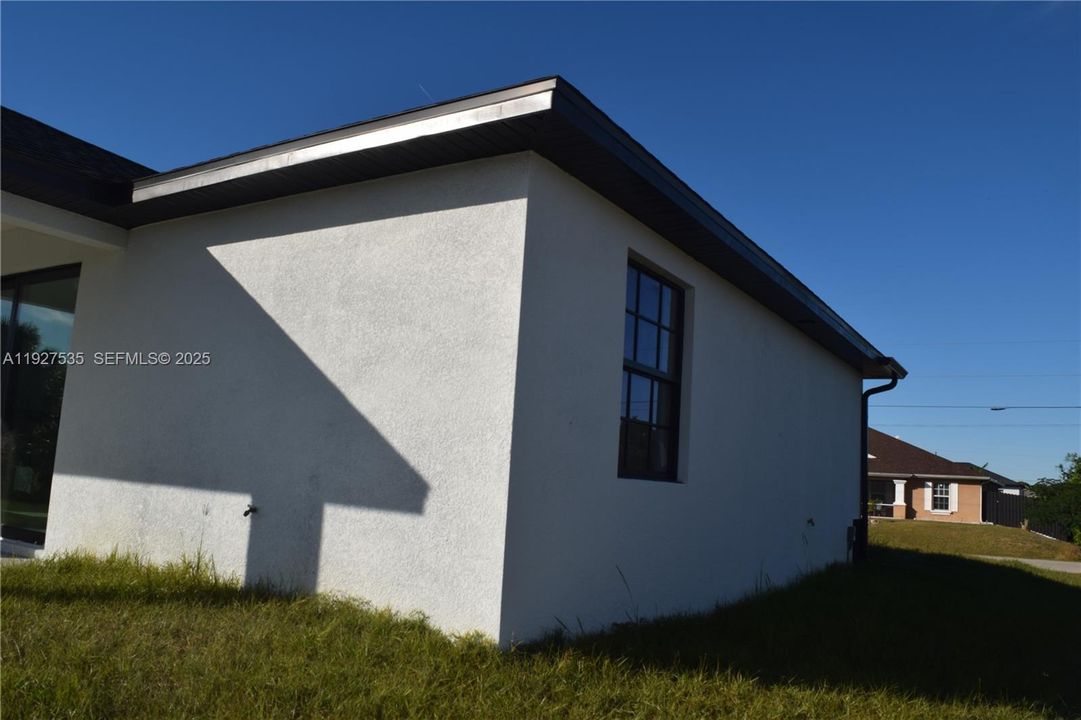 En Venta: $345,000 (3 camas, 2 baños, 0 Pies cuadrados)