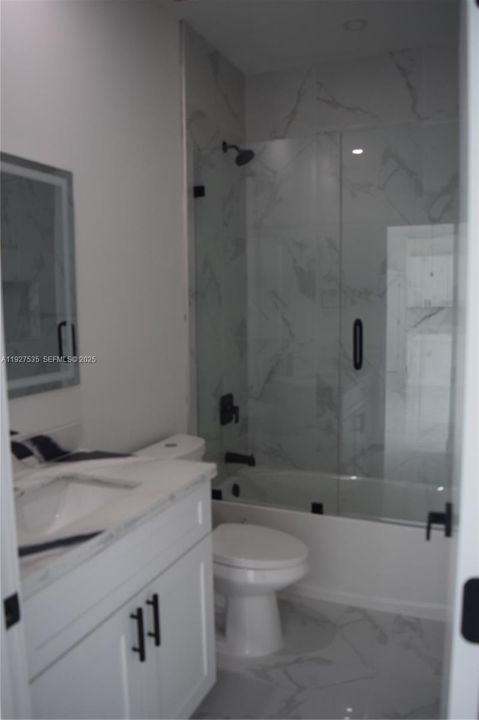 En Venta: $345,000 (3 camas, 2 baños, 0 Pies cuadrados)