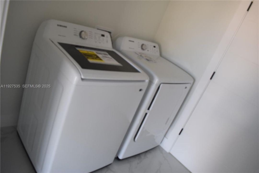 En Venta: $345,000 (3 camas, 2 baños, 0 Pies cuadrados)