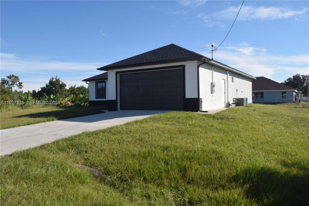 En Venta: $345,000 (3 camas, 2 baños, 0 Pies cuadrados)