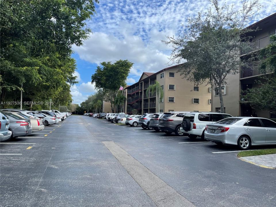 В аренду: $1,950 (1 спален, 1 ванн, 840 Квадратных фут)