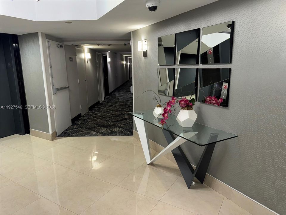 待售: $319,999 (2 贝兹, 2 浴室, 990 平方英尺)