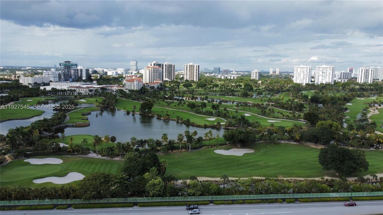 待售: $319,999 (2 贝兹, 2 浴室, 990 平方英尺)