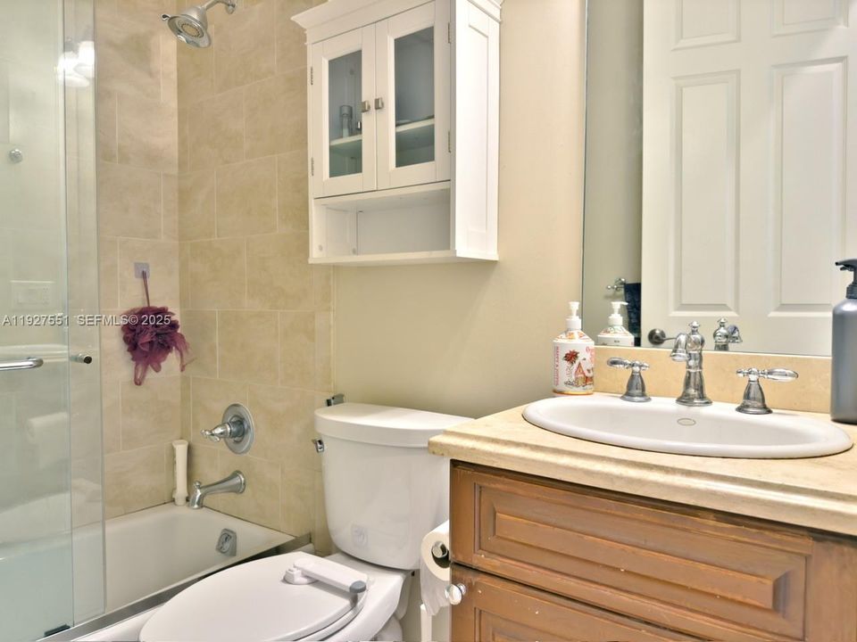 En Renta: $6,500 (5 camas, 4 baños, 2780 Pies cuadrados)