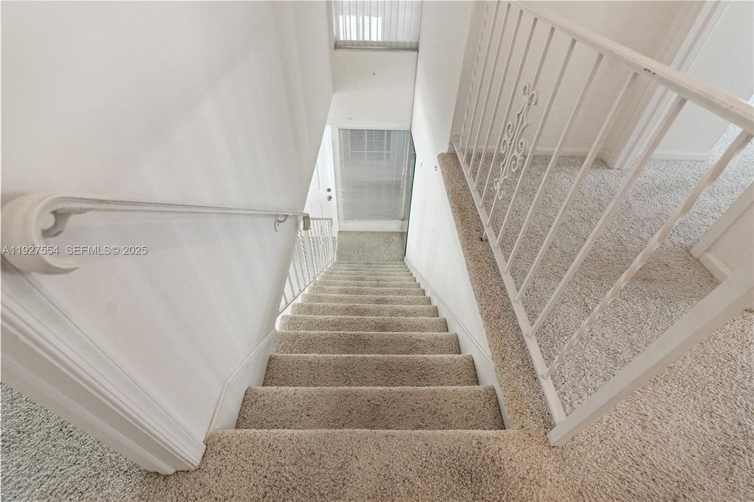 待售: $699,900 (3 贝兹, 2 浴室, 1618 平方英尺)