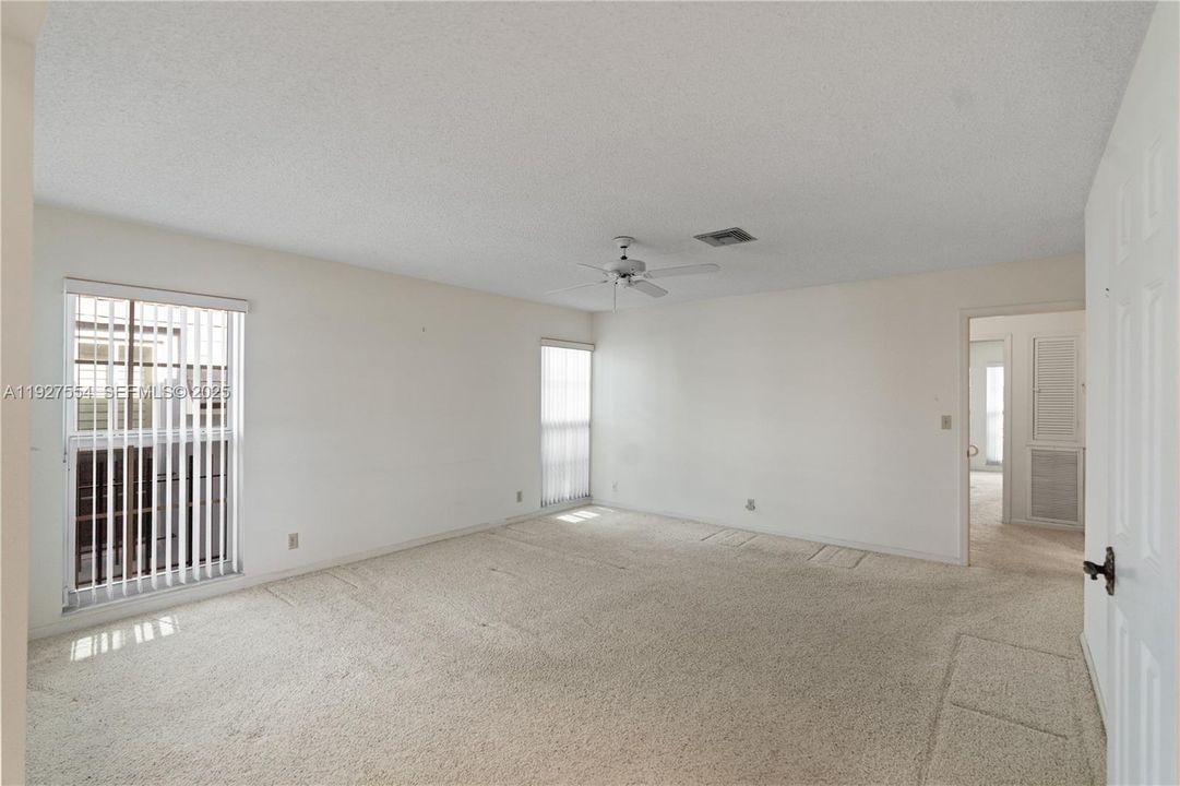 待售: $699,900 (3 贝兹, 2 浴室, 1618 平方英尺)